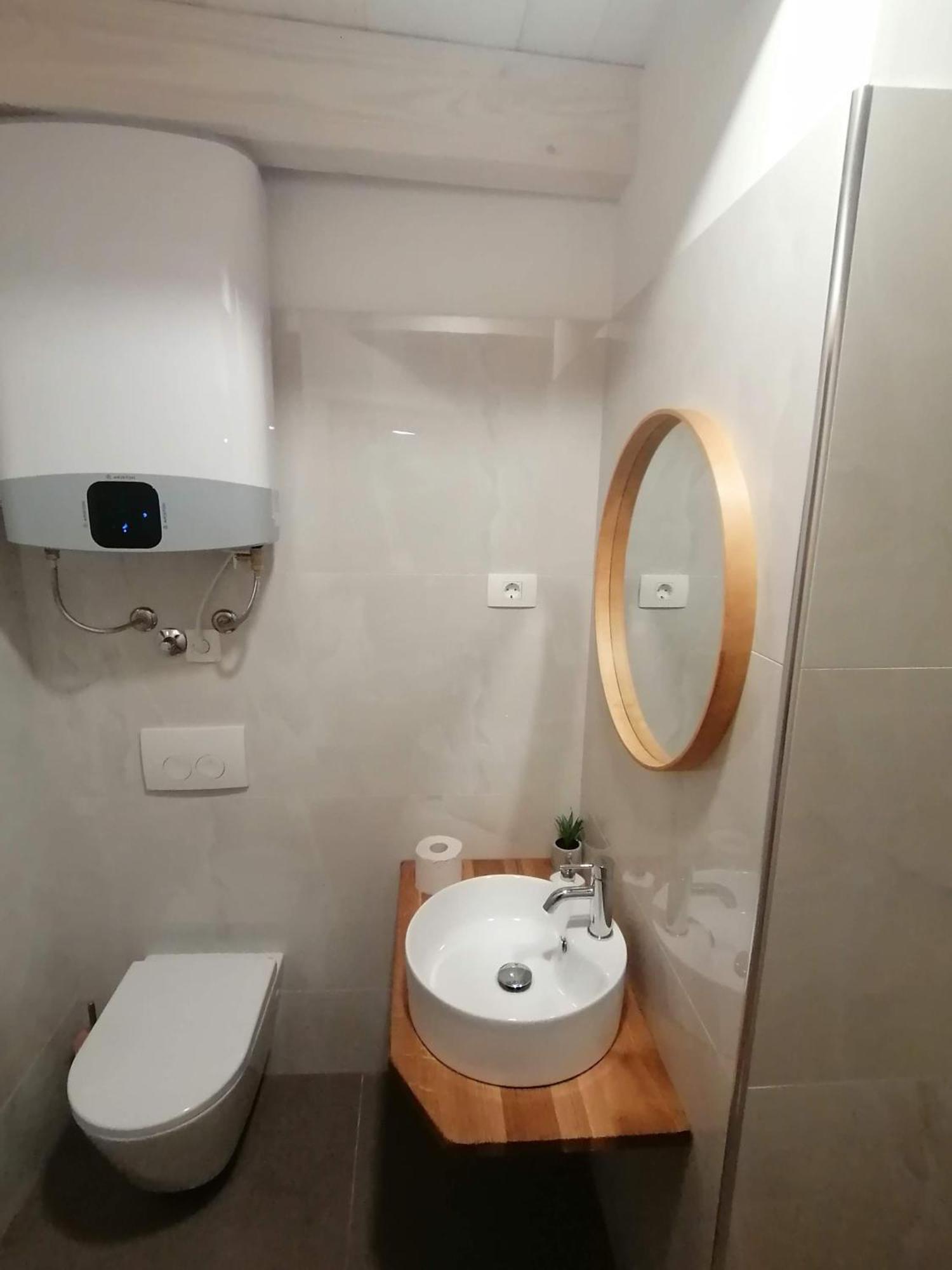 Gg Art Ii Apartment